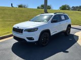 Used 2023 Jeep Cherokee Altitude Lux image 2