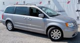 Used 2014 Chrysler Town & Country Touring image 2