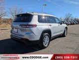 Used 2023 Jeep Grand Cherokee L Laredo image 3