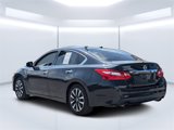 Used 2017 Nissan Altima 2.5 SL w/ Moonroof Package image 5
