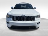 Used 2018 Jeep Grand Cherokee Limited image 2