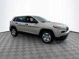 Used 2014 Jeep Cherokee Sport image 3