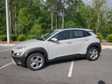 Used 2022 Hyundai Kona SEL w/ Convenience Package image 2