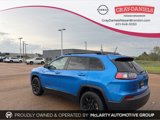 Used 2023 Jeep Cherokee Altitude Lux image 2
