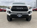 Used 2017 Toyota Tacoma SR5 w/ Tow Package image 3