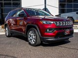 Used 2022 Jeep Compass Latitude image 3
