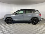 Used 2024 Volkswagen Taos SE w/ Panoramic Sunroof Package image 4