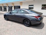 Used 2021 Hyundai Elantra SEL image 3