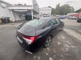 Used 2021 Hyundai Elantra Limited image 5