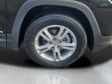 Used 2021 GMC Terrain SLE w/ Driver Convenience Package image 4