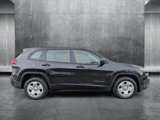 Used 2016 Jeep Cherokee Sport image 4