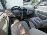 Used 2006 Chrysler Town & Country Touring w/ Leather Interior Group image 6