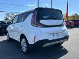 Used 2023 Kia Soul LX image 5