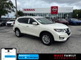 Used 2017 Nissan Rogue SV image 1