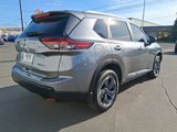 Used 2024 Nissan Rogue SV w/ SV Premium Package image 3