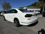 Used 2018 Volkswagen Passat 2.0T R-Line w/ R-Line Lighting Package image 4