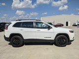 Certified 2023 Jeep Cherokee Altitude Lux image 2