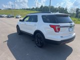 Used 2017 Ford Explorer XLT w/ Equipment Group 202A image 3