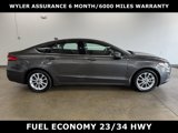 Used 2020 Ford Fusion SE image 2