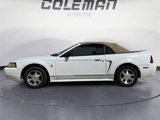 Used 2000 Ford Mustang Convertible image 2