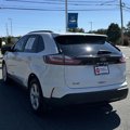 Used 2021 Ford Edge SE image 3