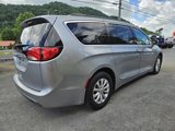 Used 2017 Chrysler Pacifica Touring-L image 4