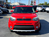 Used 2018 Kia Soul + image 2