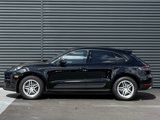 Certified 2021 Porsche Macan image 2