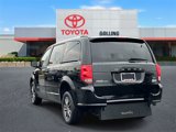 Used 2017 Dodge Grand Caravan SXT image 4