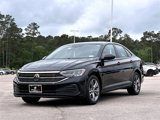 Used 2024 Volkswagen Jetta SE image 4