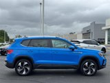 Certified 2024 Volkswagen Taos SE image 4