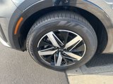 Used 2021 Kia Sorento S w/ Panoramic Sunroof Package image 3
