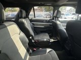 Used 2017 Ford Explorer XLT w/ Equipment Group 202A image 3