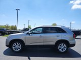 Used 2015 Kia Sorento EX image 2