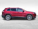 Used 2021 Jeep Cherokee Latitude Lux image 3