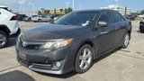 Used 2014 Toyota Camry SE image 3