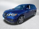 Used 2018 Nissan Pathfinder SV image 3