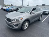 Used 2018 Kia Sorento LX image 2