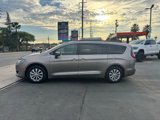 Used 2017 Chrysler Pacifica Touring-L image 4