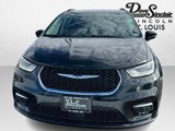 Used 2022 Chrysler Pacifica Touring-L image 2