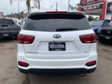 Used 2019 Kia Sorento LX image 4