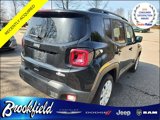 Used 2021 Jeep Renegade Latitude w/ Luxury Group I image 2
