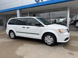 Used 2014 Dodge Grand Caravan SE image 2