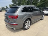 Used 2017 Audi Q7 3.0T Prestige w/ Prestige Package image 4