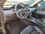Used 2024 Jeep Compass Latitude image 2