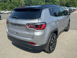 Used 2023 Jeep Compass Limited image 3