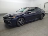 Used 2021 Toyota Camry SE image 2