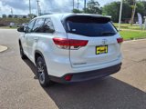 Used 2018 Toyota Highlander LE image 6