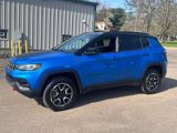 Used 2025 Jeep Compass Trailhawk image 2