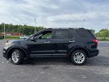 Used 2013 Ford Explorer XLT image 2
